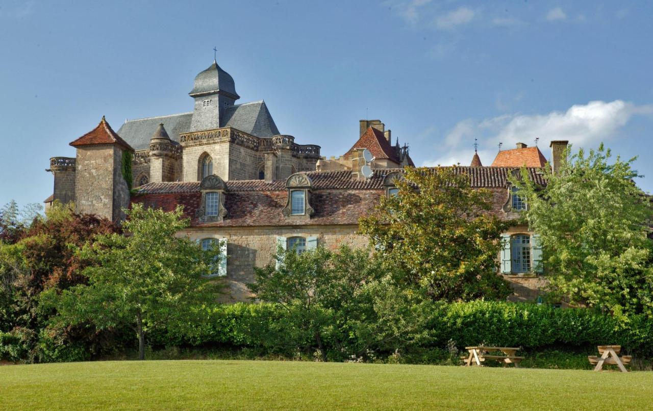 Le Prieuré du Château de Biron Biron  Exterior foto